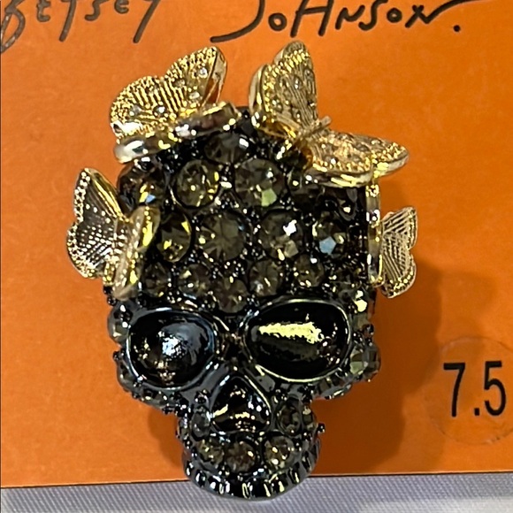 Betsey Johnson Butterfly Skull Cocktail Ring Black and Gold NWT - Picture 2 of 8
